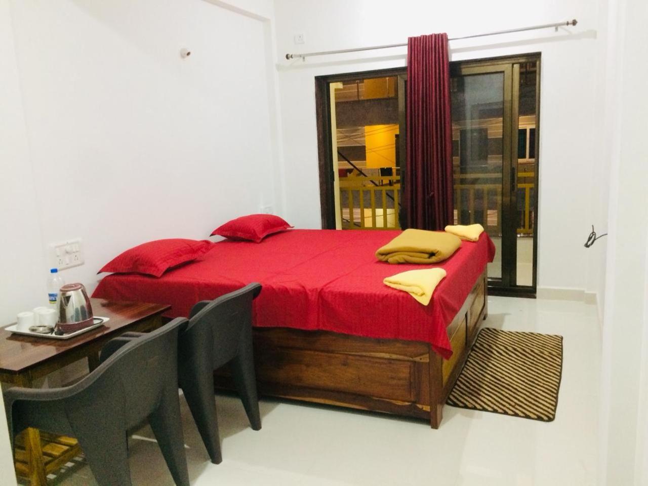 Prakash Holiday Inn Arambol Bagian luar foto